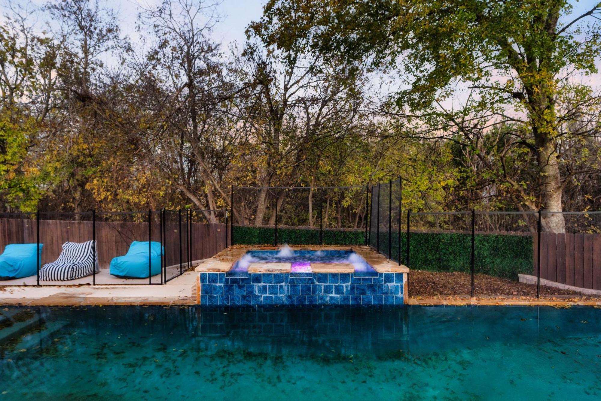 Stunning Family Home With Pool & Hot Tub - Sleeps 17 Pflugerville Esterno foto